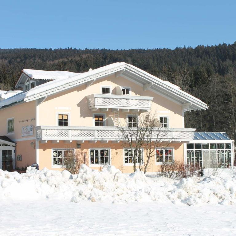 Landgasthof Zum Hirschenstein, Pension Garni 상트엥글마 외부 사진